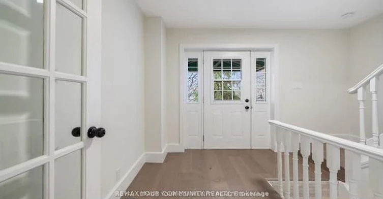 Main-42 Lockerbie Avenue, Toronto, ON, M9N 3A2 - 9