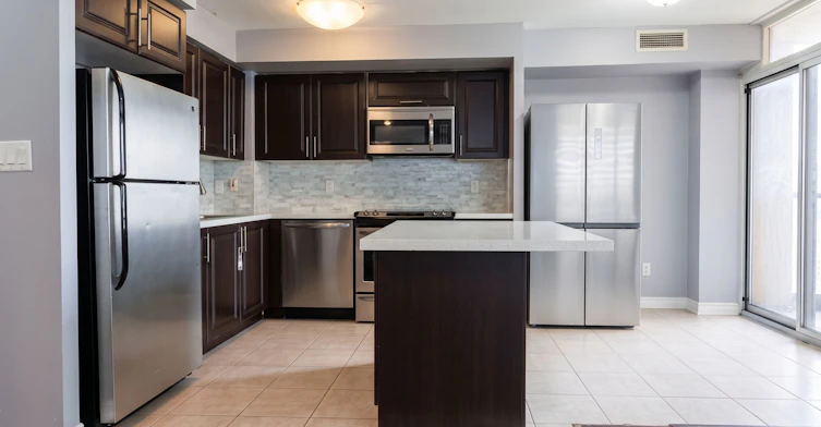 906-3880 Duke Of York Boulevard, Mississauga, ON, L5B 4M7 - 5