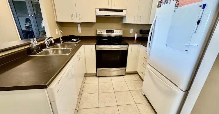 1107-2565 Erin Centre Boulevard, Mississauga, ON, L5M 6Z8 - 3