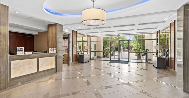 606-2470 Prince Michael Drive, Oakville, ON, L6H 0G9 - 3
