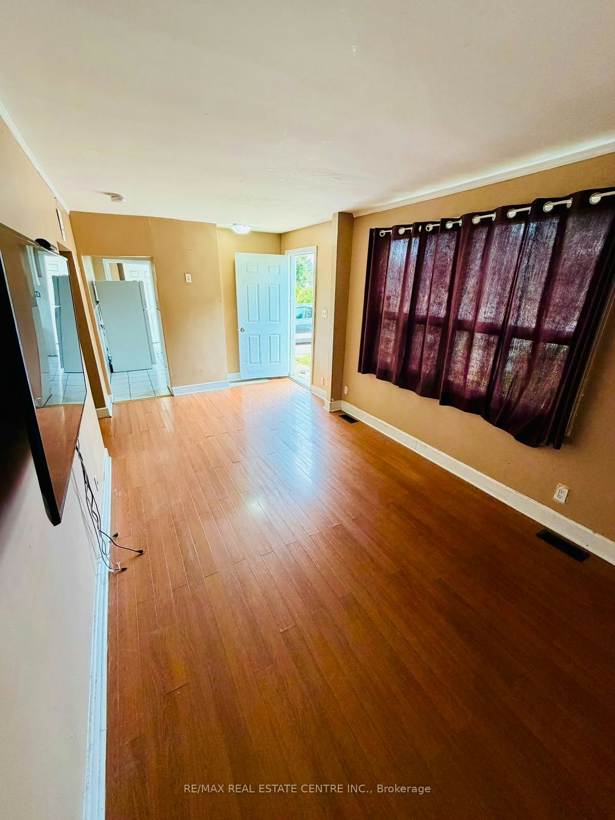 7118 Goreway Drive, Mississauga, ON, L4T 2T6 - 7