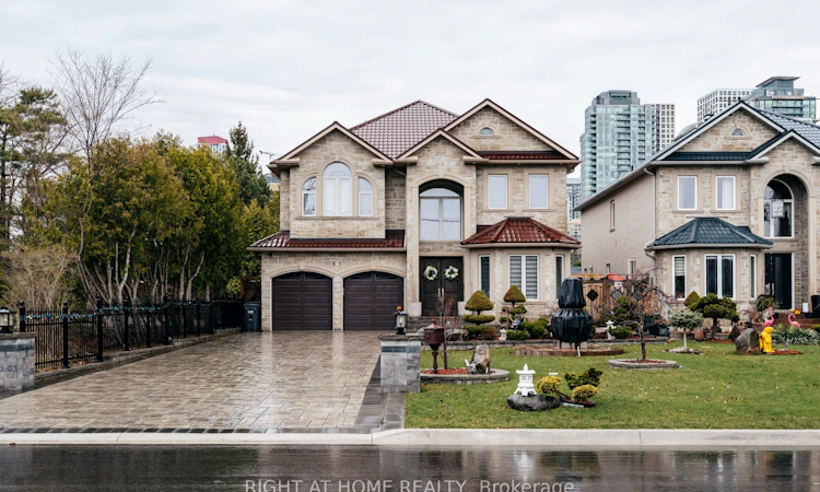 99 Fairview Road W