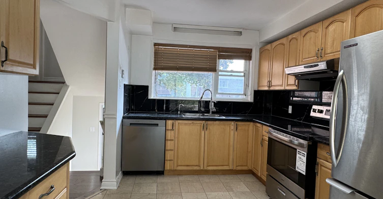 92 Vista Drive, Mississauga, ON, L5M 1C5 - 15