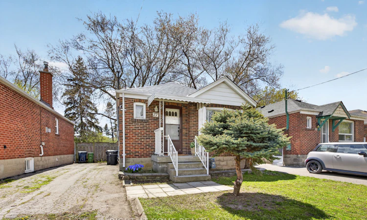 77 Elma Street