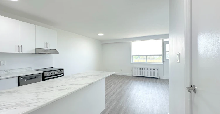 303-79 Jameson Avenue, Toronto, ON, M6K 2V3