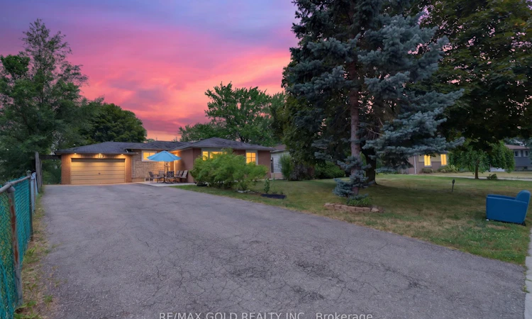 32 Dunblaine Crescent