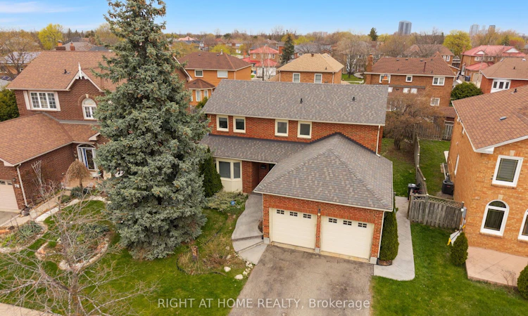 72 Brydon Crescent