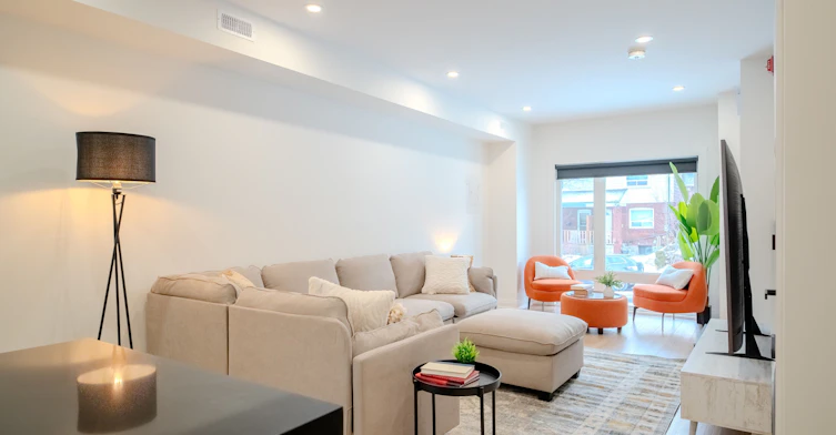 2-55 Innes Avenue, Toronto, ON, M6E 1N1 - 6