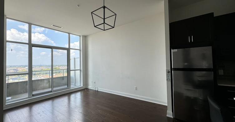 720-2480 Prince Michael Drive, Oakville, ON, L6H 0H1 - 4