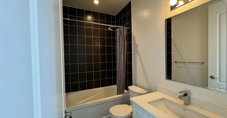 720-2480 Prince Michael Drive, Oakville, ON, L6H 0H1 - 8