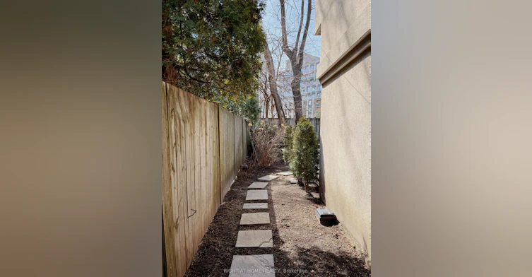 1-1186 Royal York Road, Toronto, ON, M9A 4B3 - 26