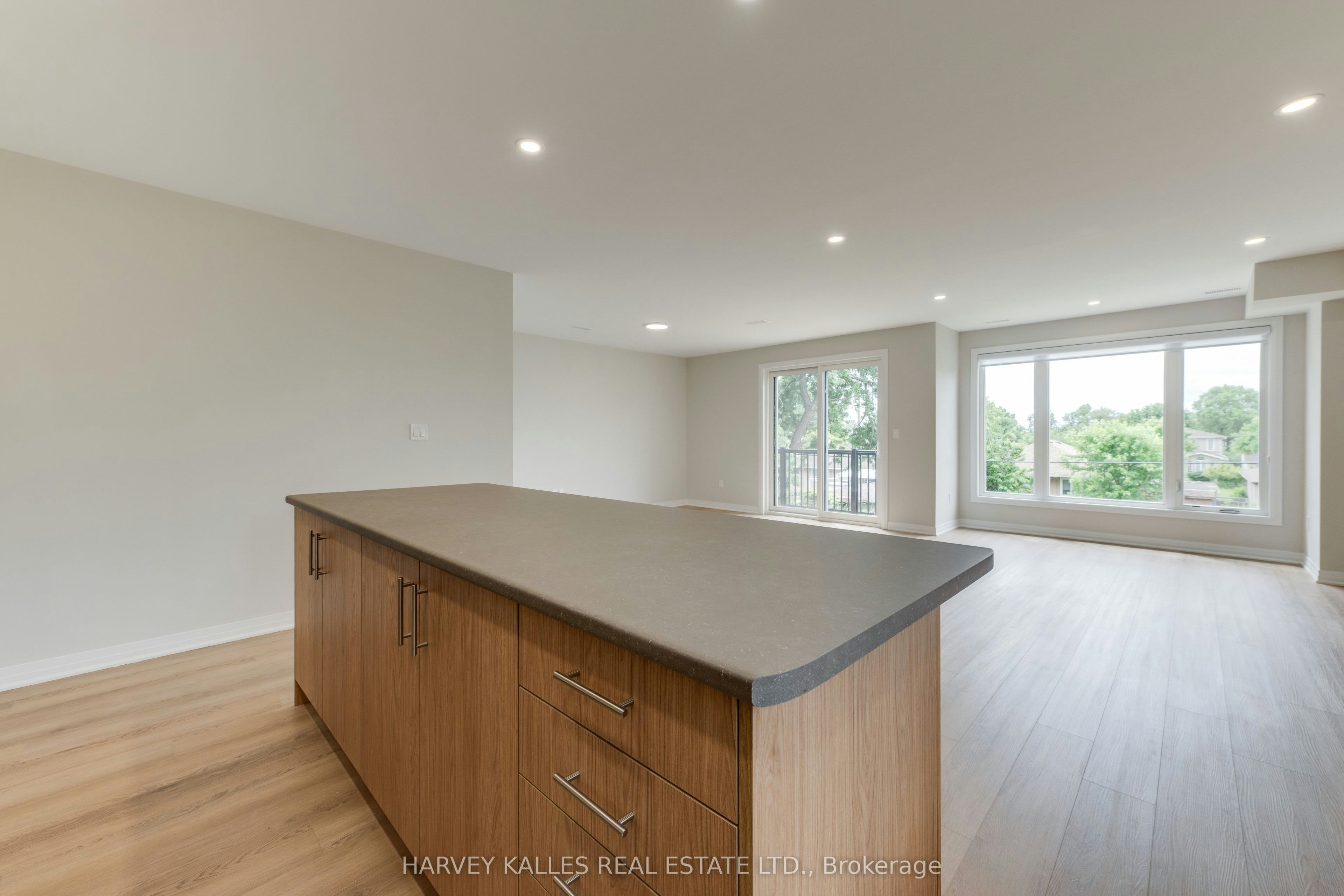 2-165 Spalding Road, Toronto, ON, M3K 1K3 - 12