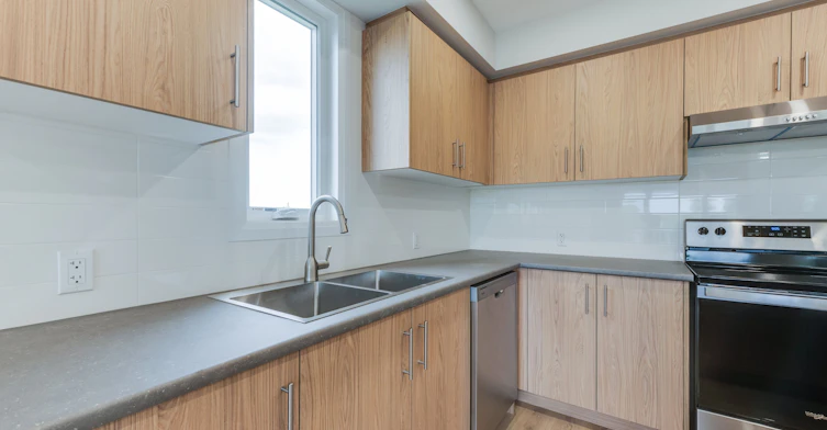 2-165 Spalding Road, Toronto, ON, M3K 1K3 - 4