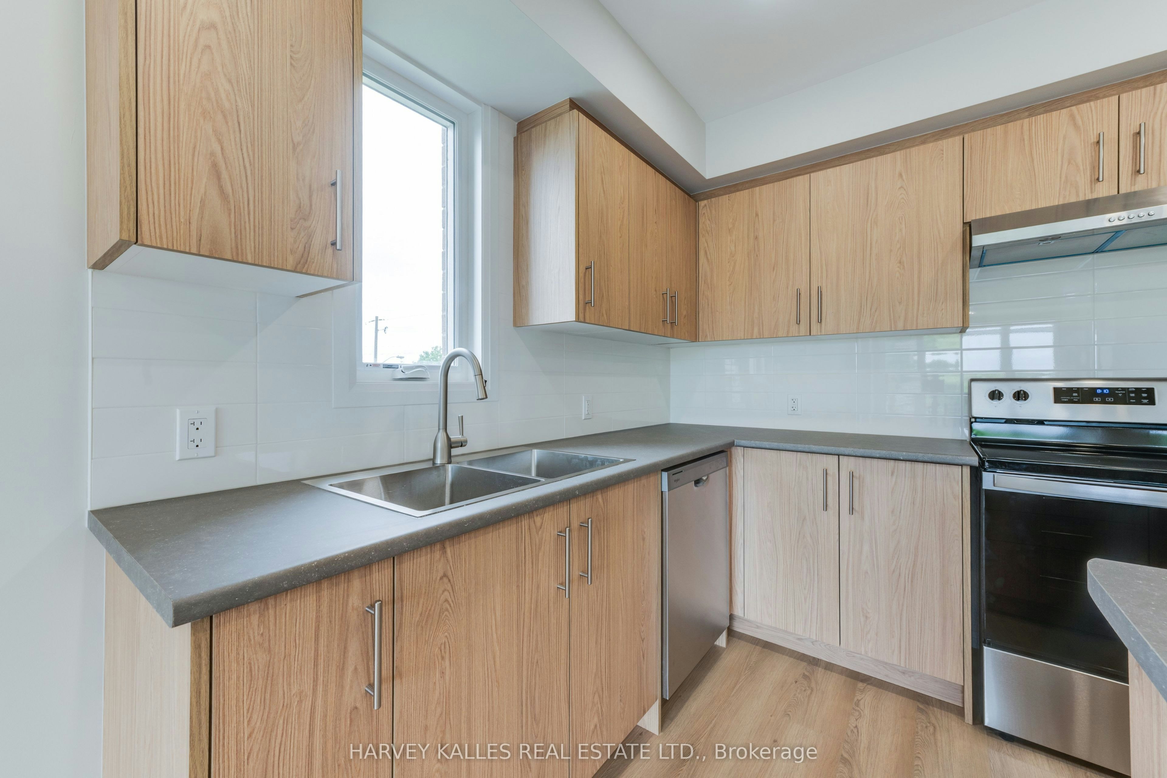 2-165 Spalding Road, Toronto, ON, M3K 1K3 - 9
