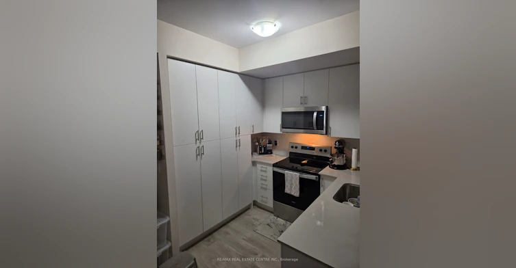 810-3200 William Colston Avenue, Oakville, ON, L6H 7W6 - 13