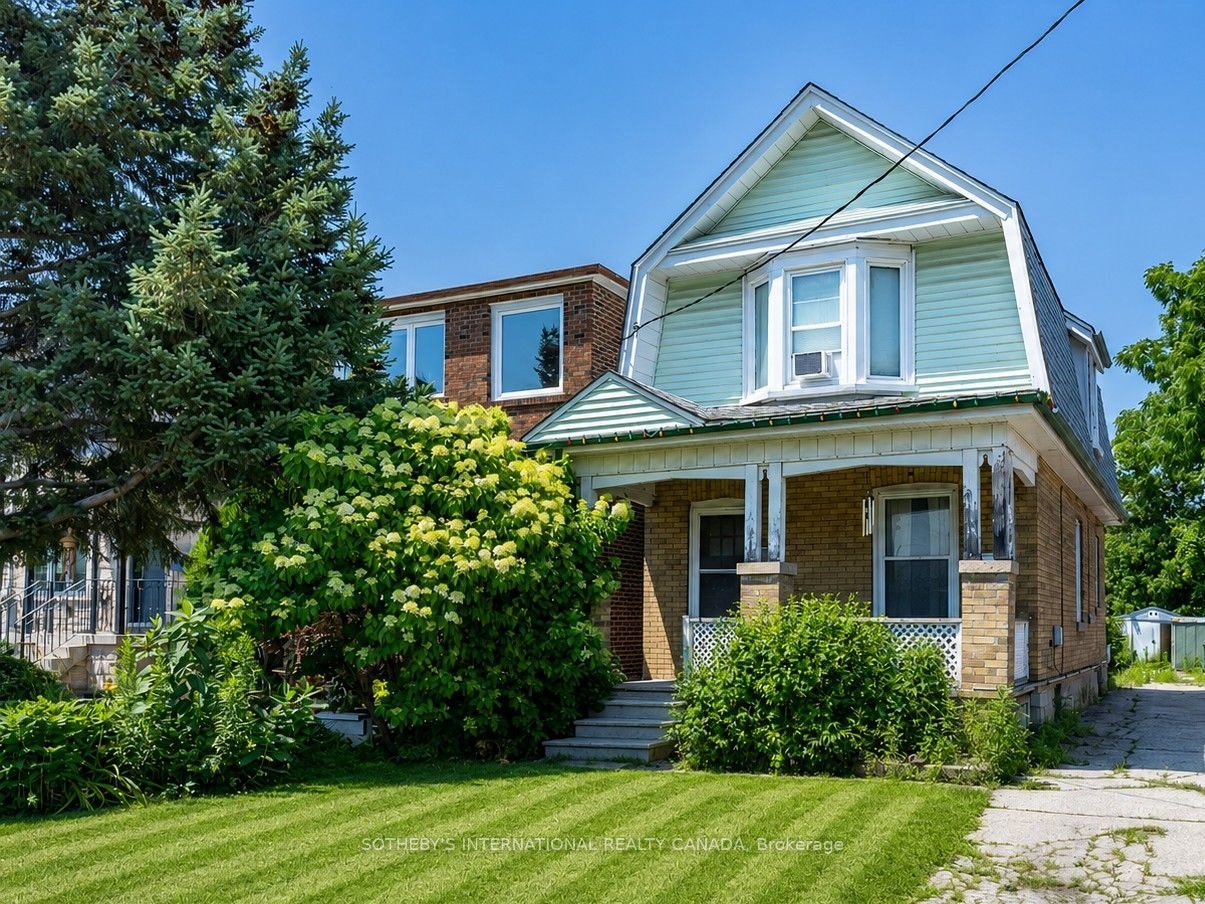 4 Marshall Boulevard, Toronto, ON, M6N 2R7