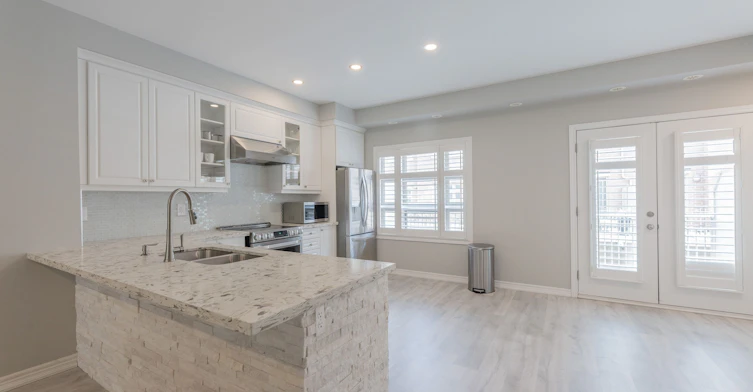 55-2460 Prince Michael Drive N, Oakville, ON, L6H 0G8 - 6