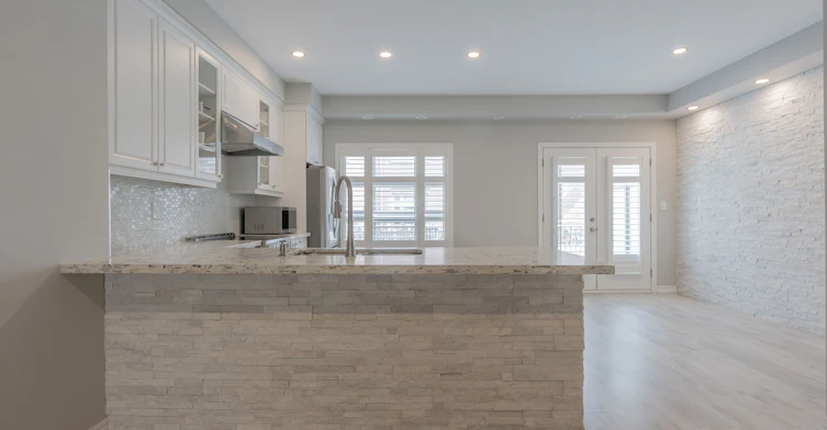 55-2460 Prince Michael Drive N, Oakville, ON, L6H 0G8 - 5