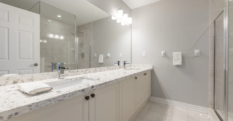 55-2460 Prince Michael Drive N, Oakville, ON, L6H 0G8 - 15