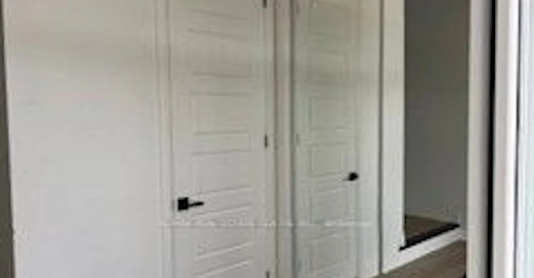 1230 Trudeau Drive, Milton, ON, L9E 1Y6 - 4