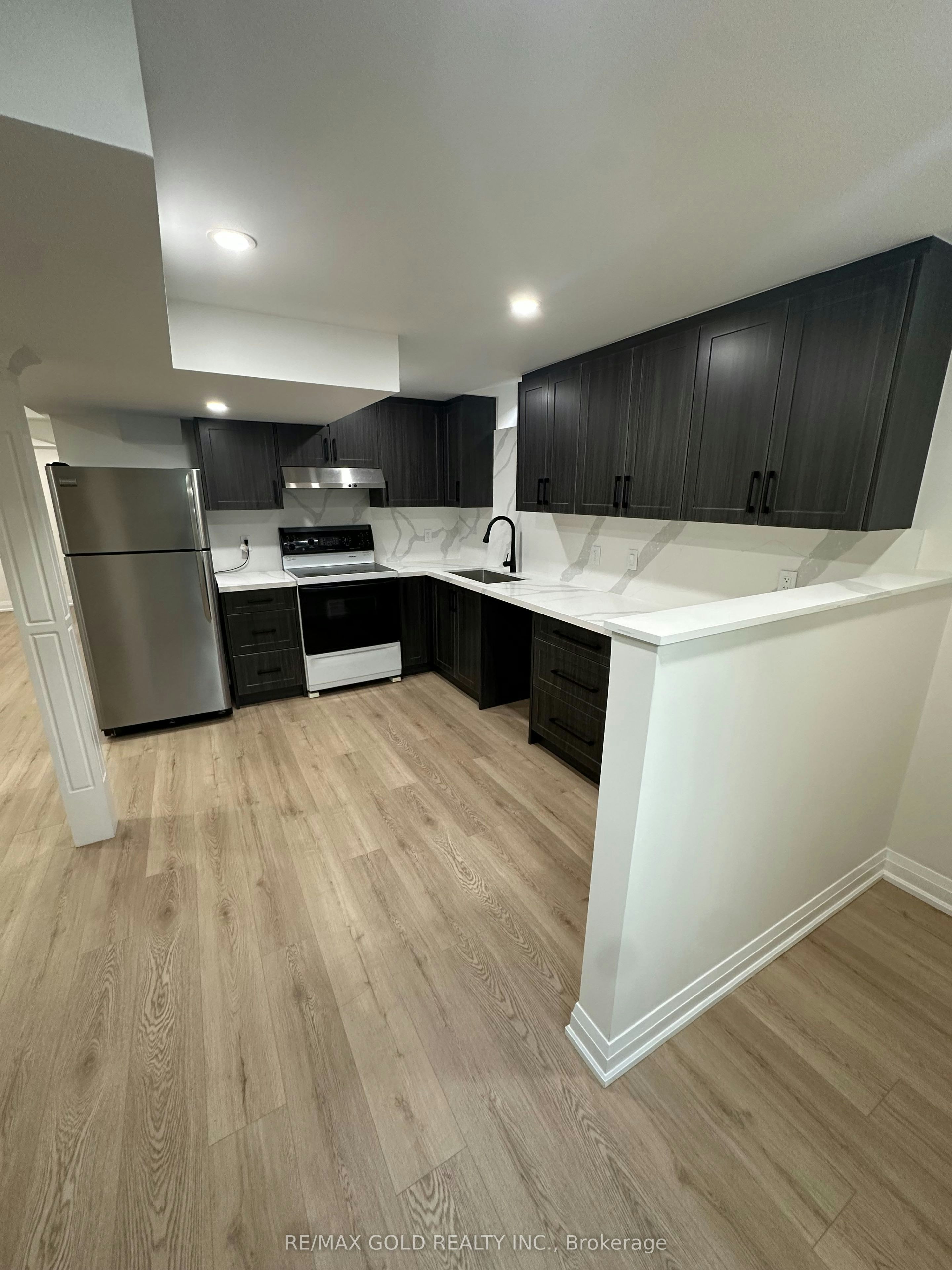 Lower level-18 Hullen Crescent, Toronto, ON, M9W 7C1 - 11