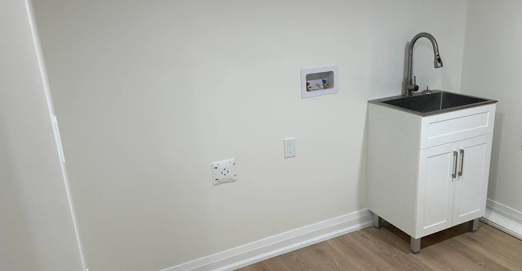 Lower level-18 Hullen Crescent, Toronto, ON, M9W 7C1 - 10
