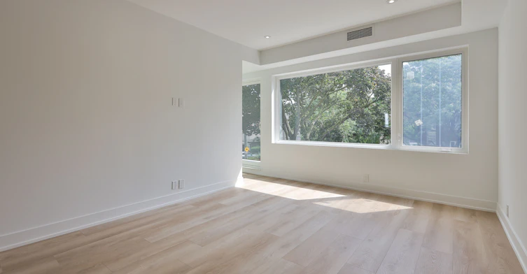 2-266 Indian Grove, Toronto, ON, M6P 2H5 - 6
