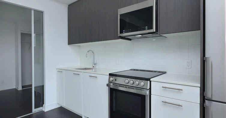 1110N-225 Veterans Drive, Brampton, ON, L7A 5L7 - 8