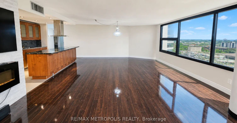 1803-1300 Bloor Street, Mississauga, ON, L4Y 3Z2 - 3