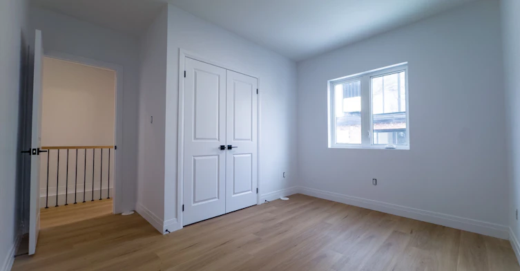 Laneway-62 Hartley Avenue, Toronto, ON, M6E 4E8 - 5