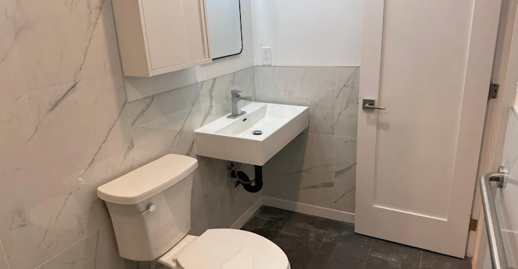 Basement-14 Stephen Drive, Toronto, ON, M8Y 3M5 - 3