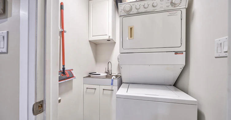 Basement-14 Stephen Drive, Toronto, ON, M8Y 3M5 - 5