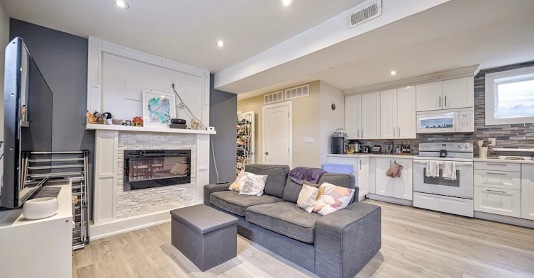 Basement-14 Stephen Drive, Toronto, ON, M8Y 3M5 - 11