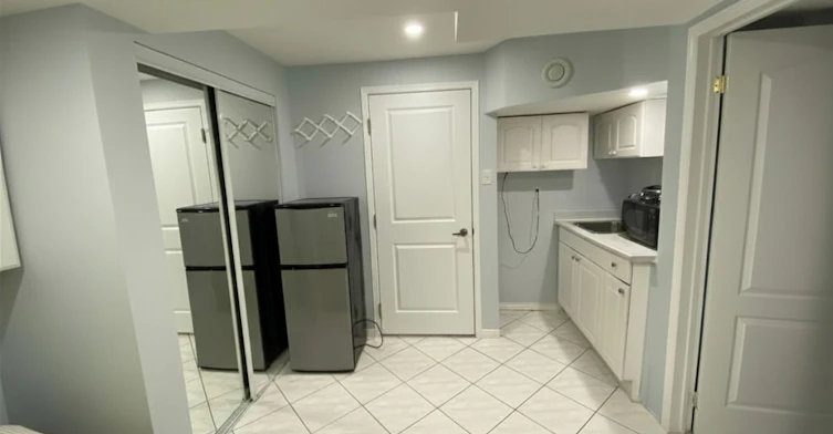 Basement-5110 Timbermill Court, Mississauga, ON, L5V 2B8 - 2