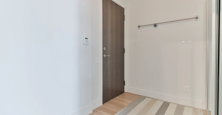2110-105 The Queensway N/A, Toronto, ON, M6S 5B5 - 11