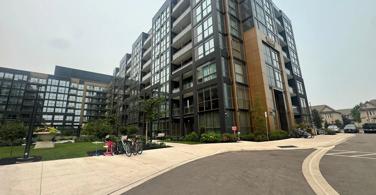 639-2343 Khalsa Gate E, Oakville, ON, L6M 5R6 - 2