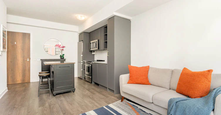 625-251 Manitoba Street, Toronto, ON, M8Y 0C7 - 6