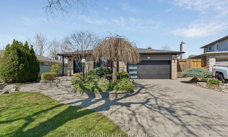 43 Ferndale Crescent
