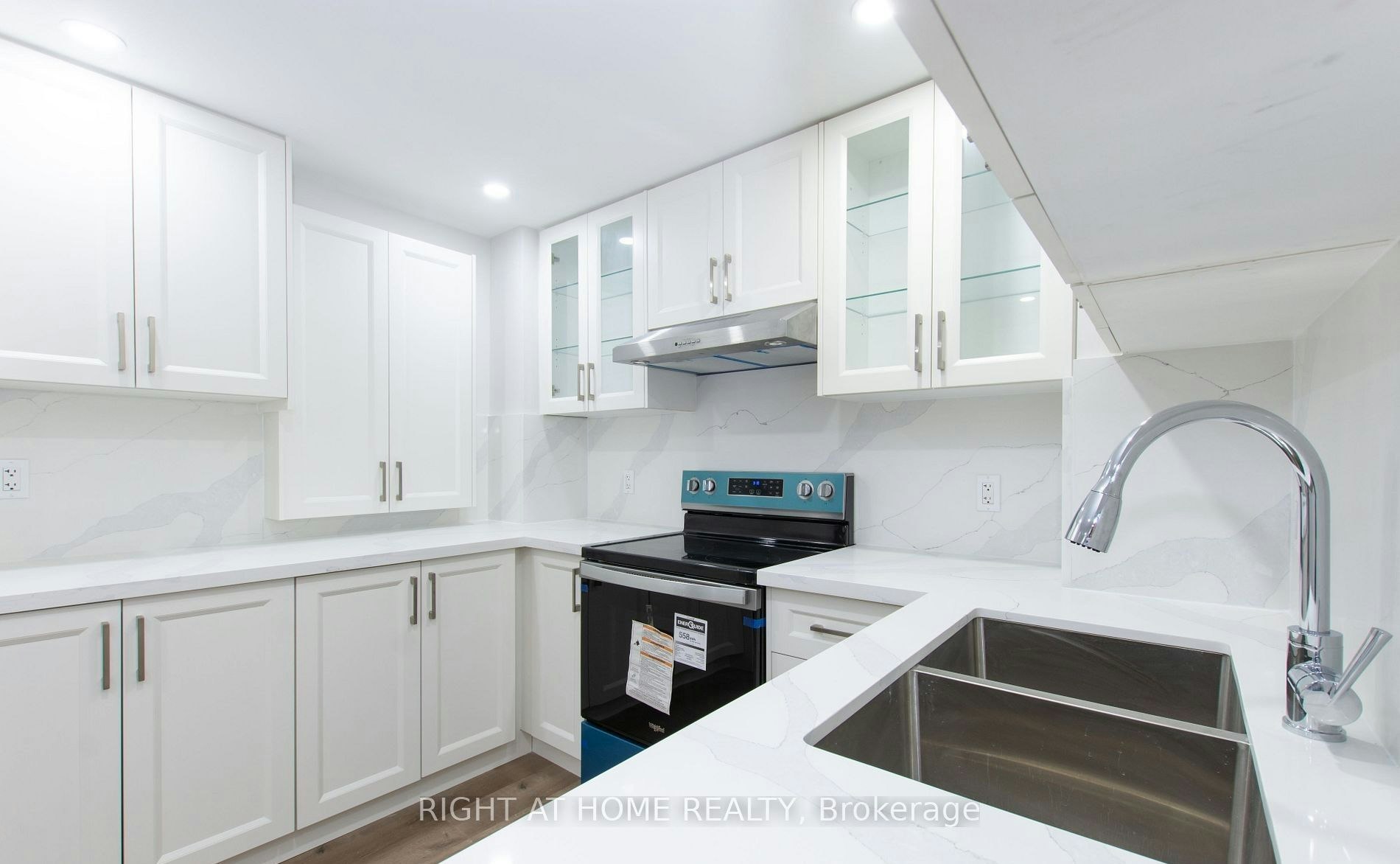 Bsmt-1112 Solomon Court, Milton, ON, L9T 8H1 - 4