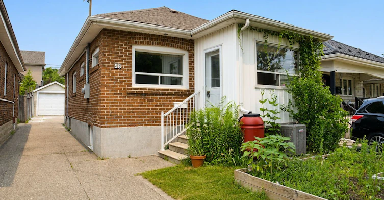 98 Foxwell Street, Toronto, ON, M6N 1Z5