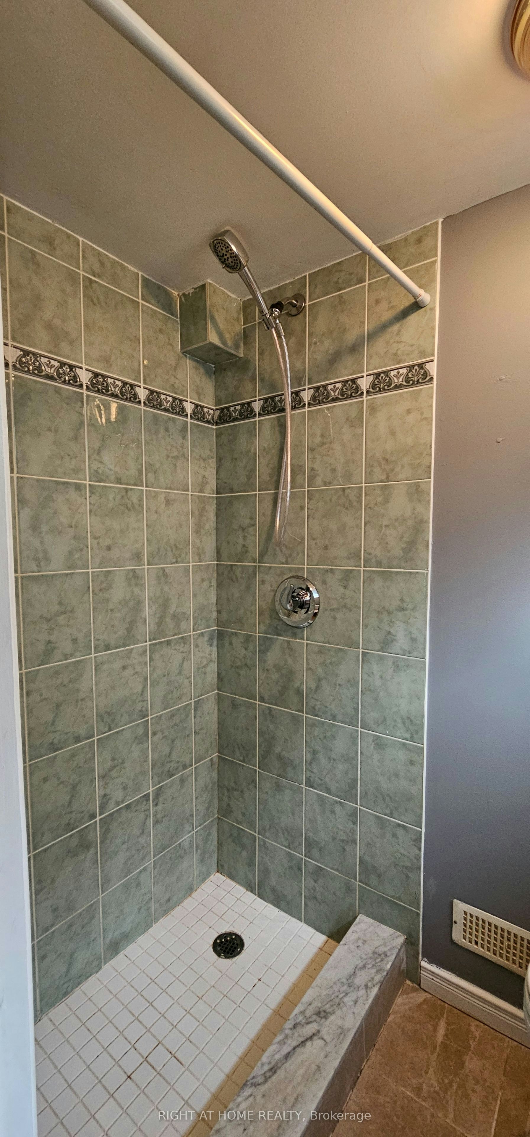 BSMT-163 Mcmurchy Avenue S, Brampton, ON, L6X 1Z2 - 16