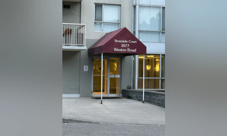 1912-3077 Weston Road N
