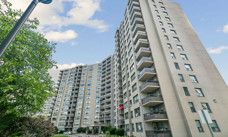 807-451 The West Mall N/A