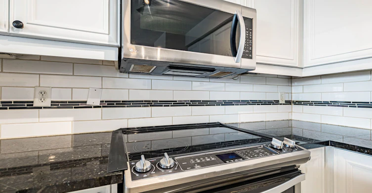 17-3985 Eglinton Avenue W, Mississauga, ON, L5M 0E8 - 11