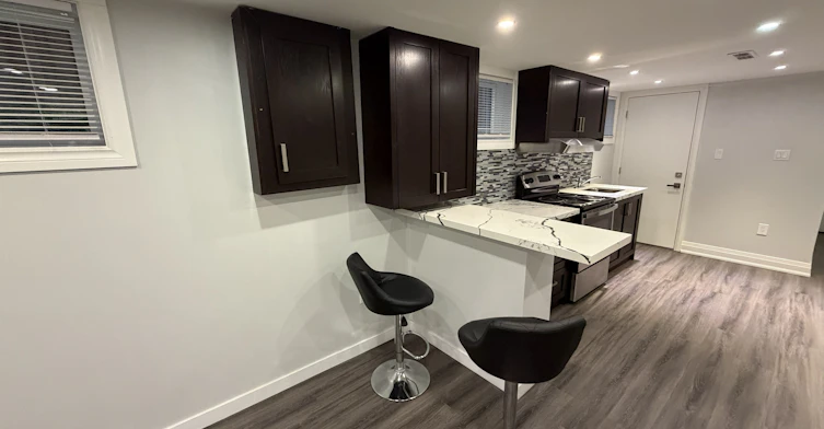 Bsmt.-2238 Delkus Crescent, Mississauga, ON, L5A 1K7 - 5