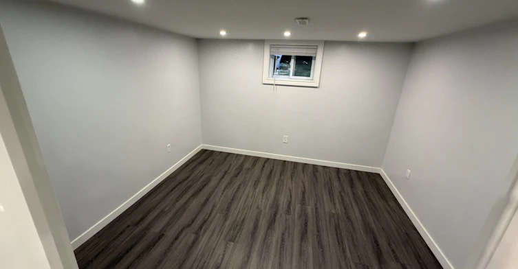 Bsmt.-2238 Delkus Crescent, Mississauga, ON, L5A 1K7 - 9
