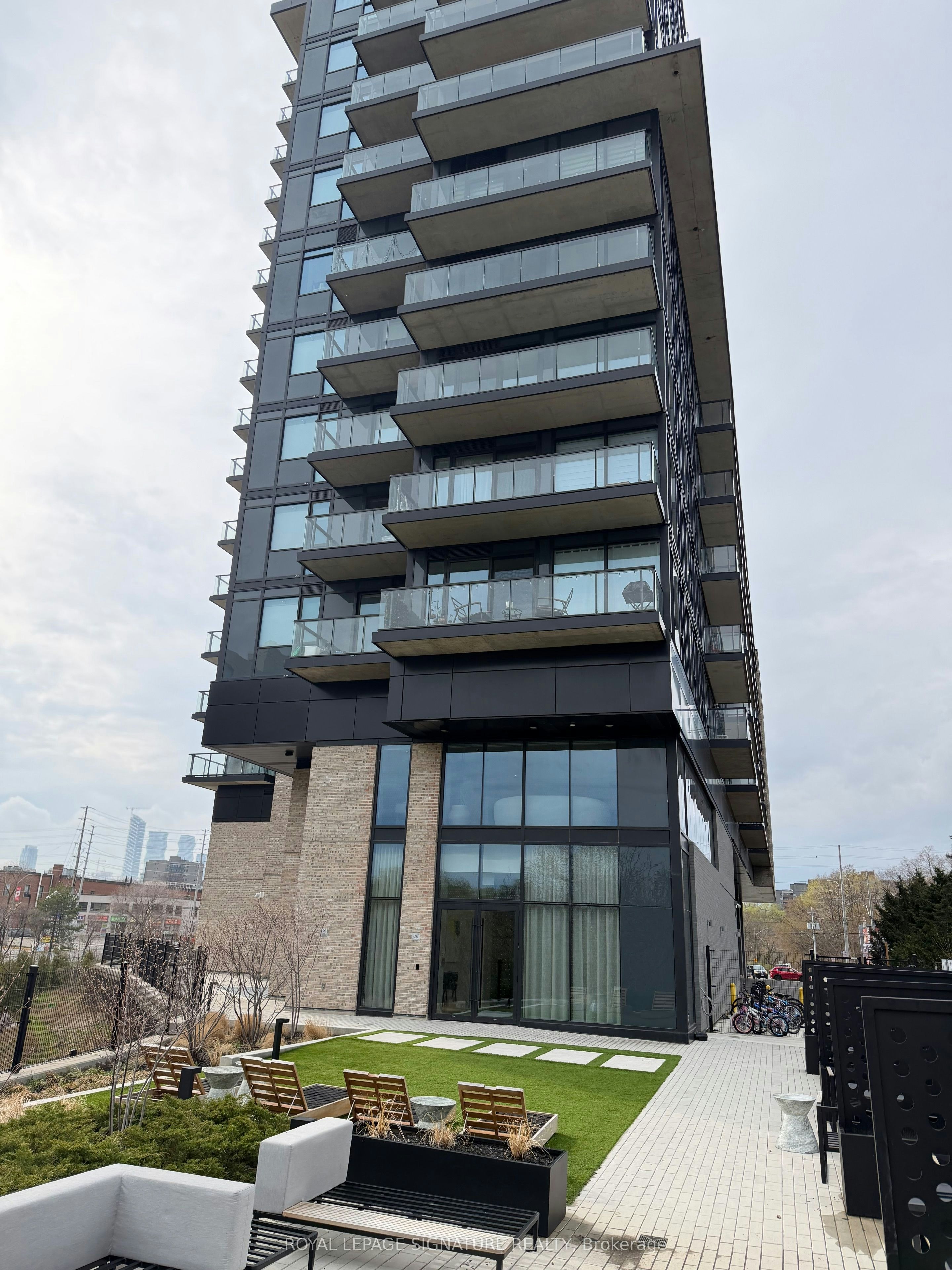 1314-86 Dundas Street E, Mississauga, ON, L5A 0B1 - 31