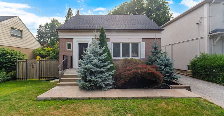154 Martin Grove Road, Toronto, ON, M9B 4K9