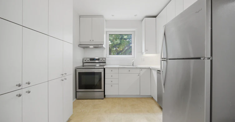 154 Martin Grove Road, Toronto, ON, M9B 4K9 - 14