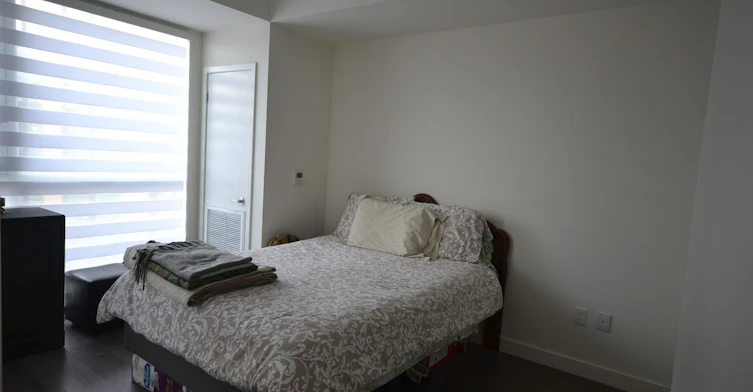 309-150 Sabina Drive, Oakville, ON, L6H 0W3 - 4